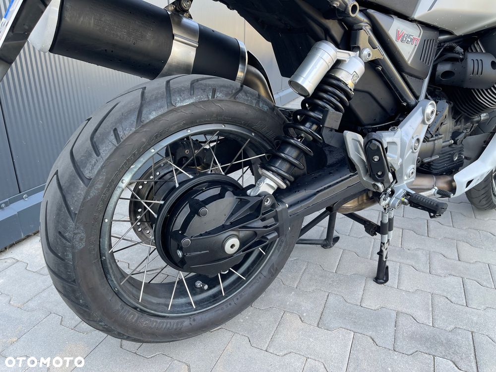 Moto Guzzi V85 - 27
