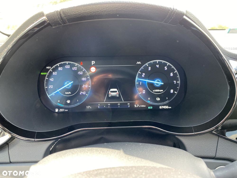 Kia XCeed - 23