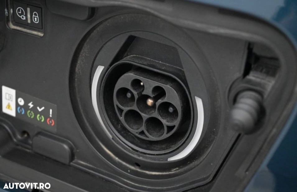 Peugeot 3008 Hybrid4 300 e-EAT8 Allure - 15