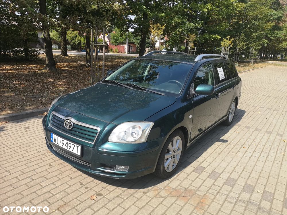 Toyota Avensis 1.8 VVT-i Sol - 1