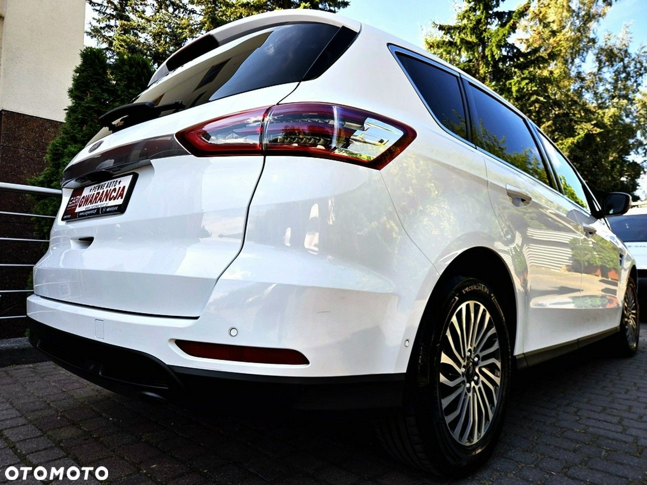 Ford S-Max - 38