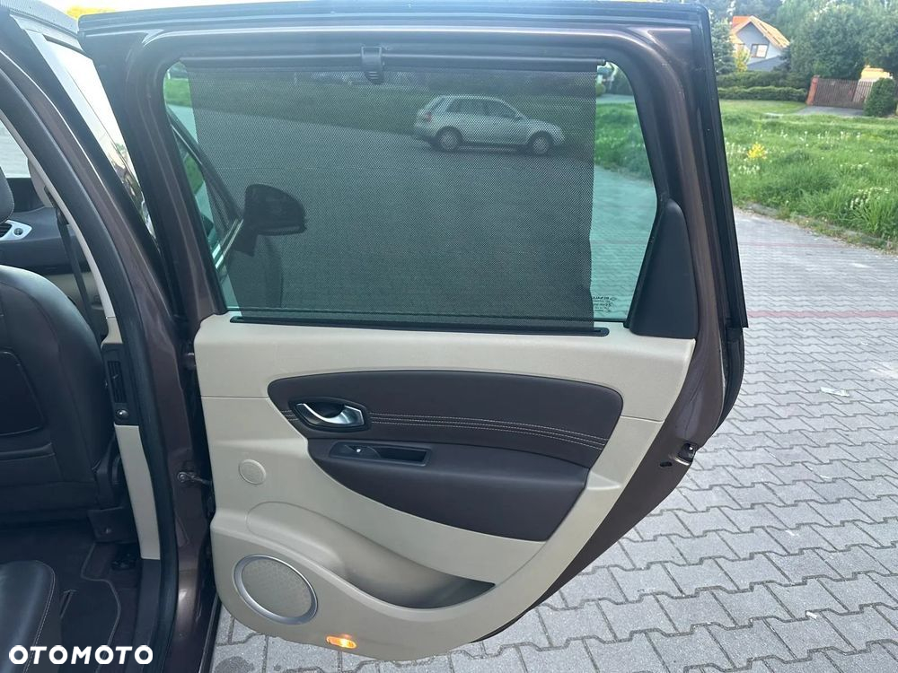 Renault Grand Scenic Gr 2.0 dCi Privilege - 22