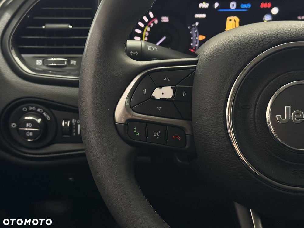 Jeep Renegade - 21