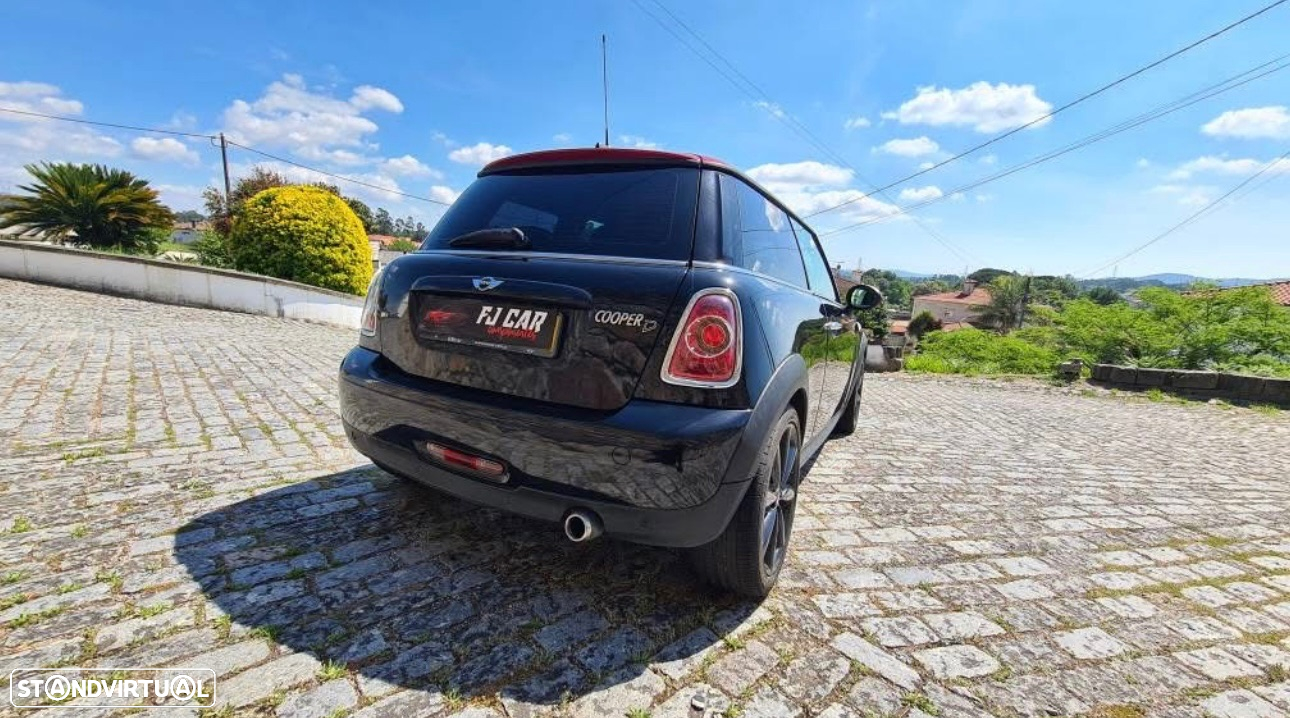 MINI 3 Portas Cooper D - 3