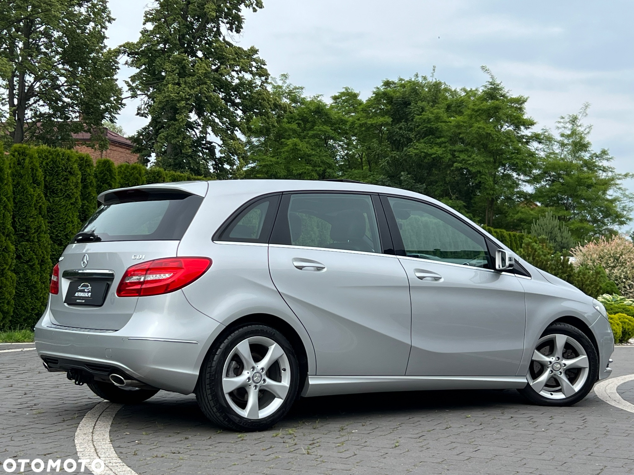 Mercedes-Benz Klasa B 180 CDI (BlueEFFICIENCY) - 9