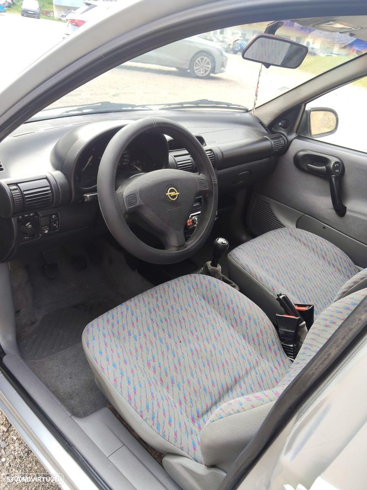Opel Corsa 1.5 TD - 9