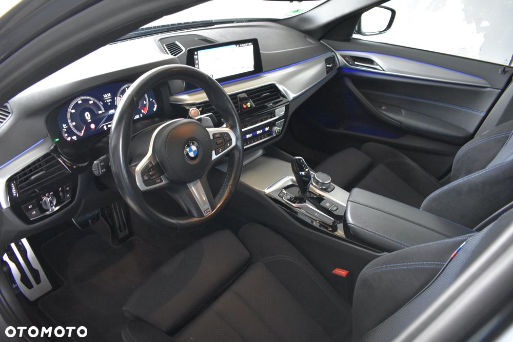 BMW Seria 5 520d M Sport sport - 19