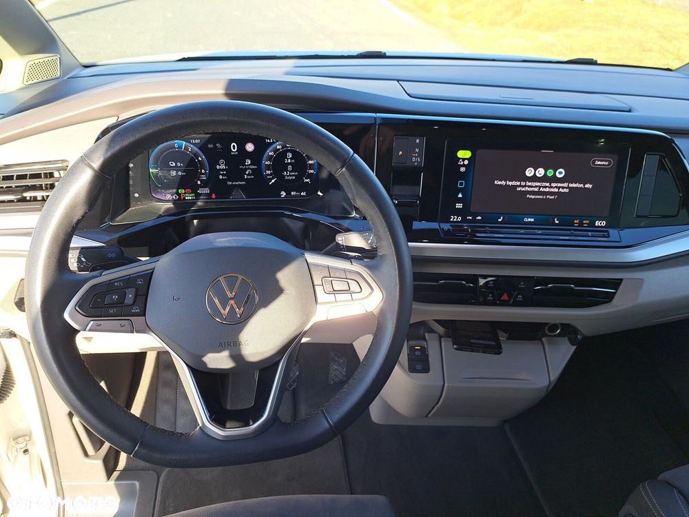 Volkswagen Multivan - 14