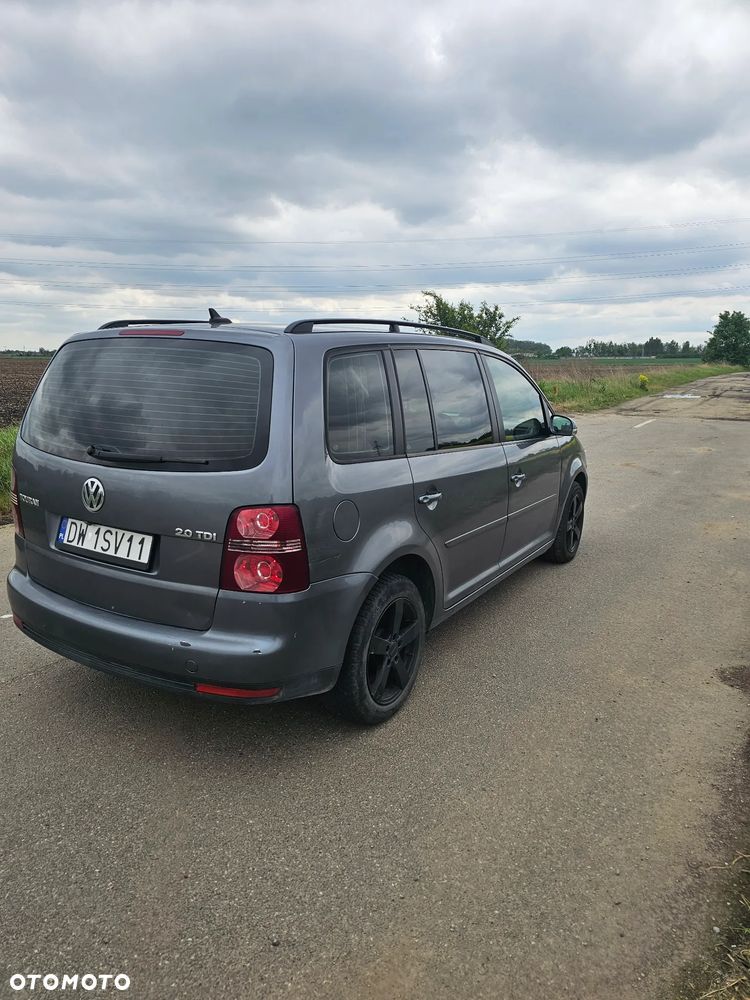 Volkswagen Touran 2.0 TDI DPF DSG Comfortline - 5