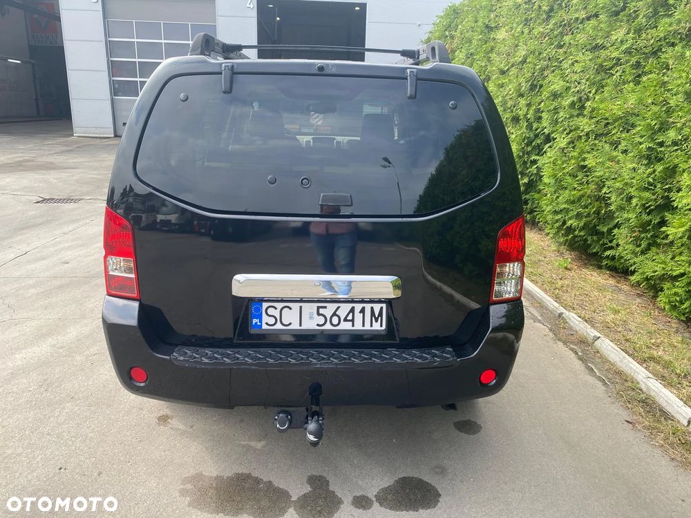 Nissan Pathfinder 2.5 DCi Elegance / LE - 16