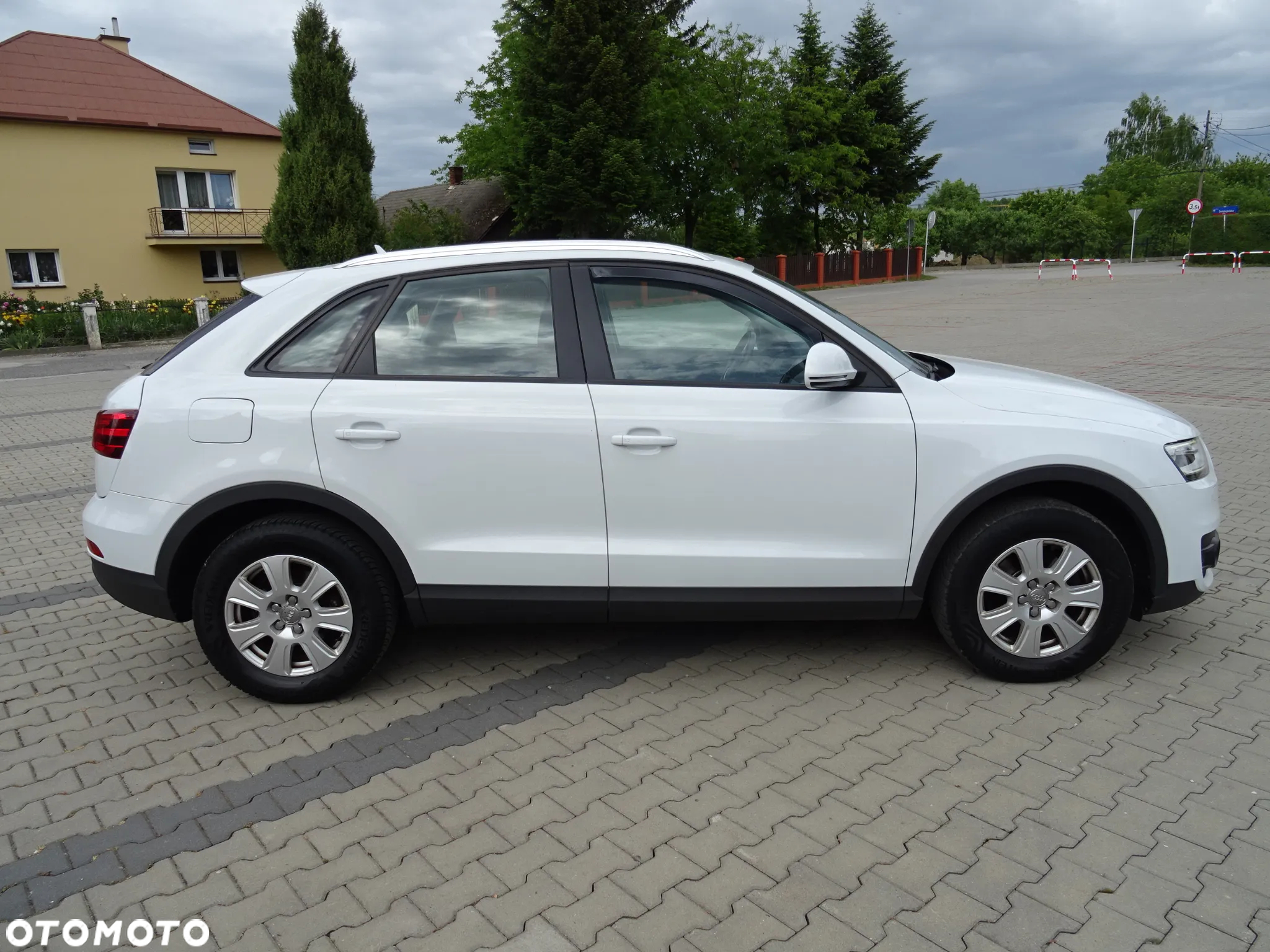 Audi Q3 2.0 TDI Quattro Edycja Specjalna - 4