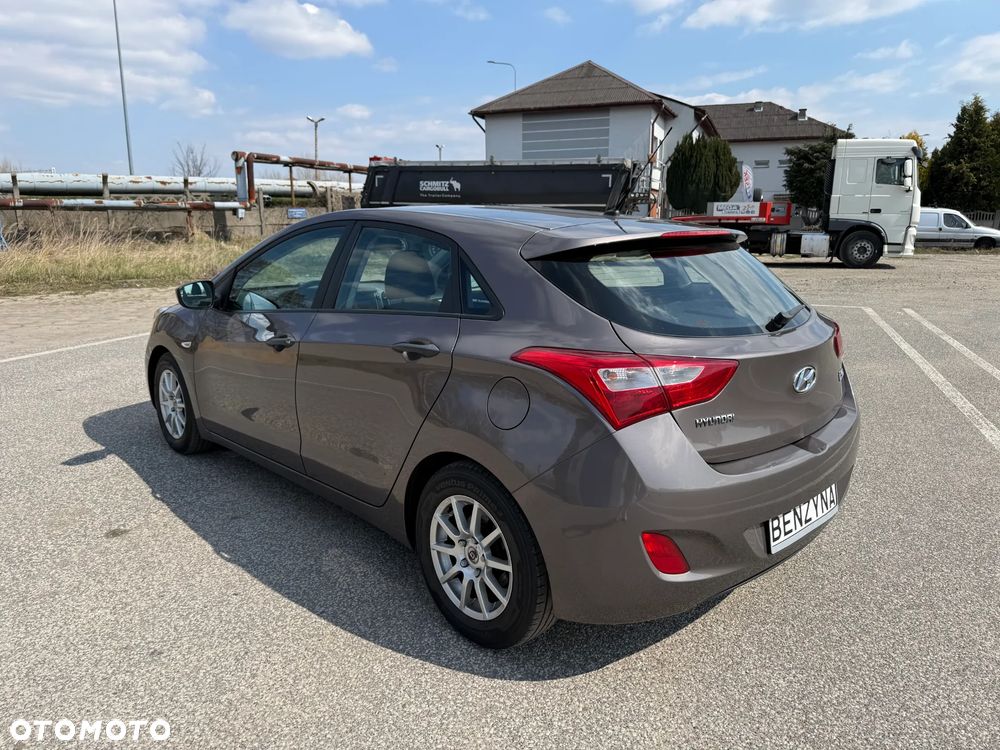 Hyundai i30 1.4 Comfort - 28