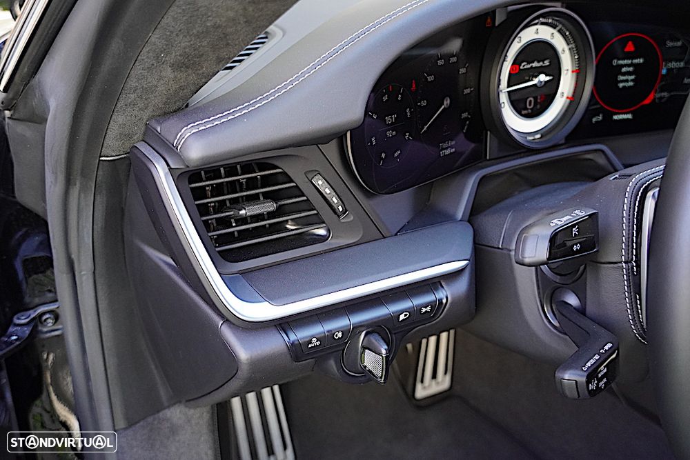 Porsche 911 (992) Turbo S PDK - 34