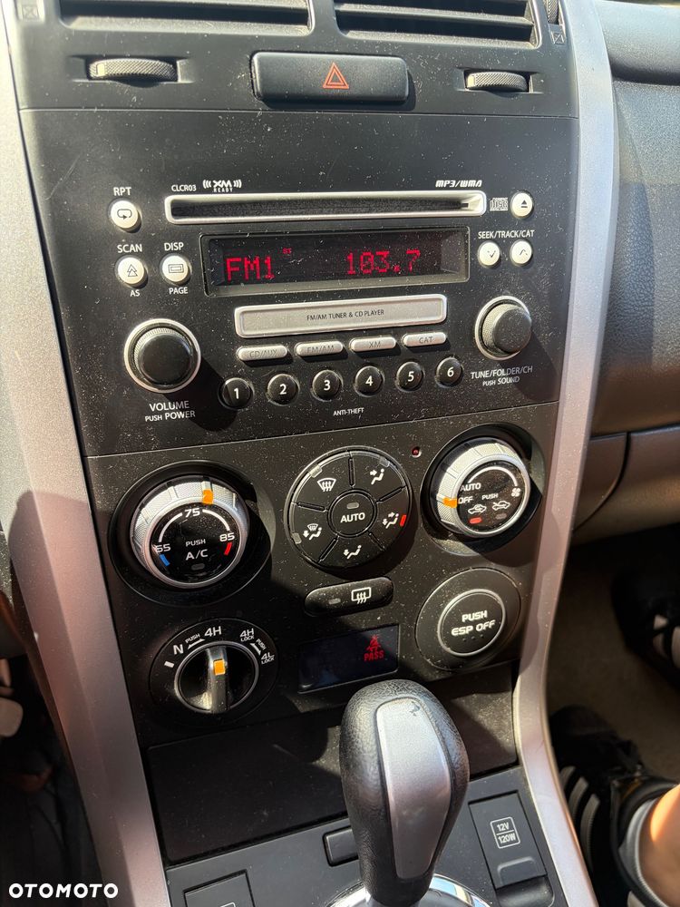 Suzuki Grand Vitara 2.7 V6 - 7