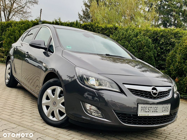 Opel Astra 1.4 Turbo Cosmo