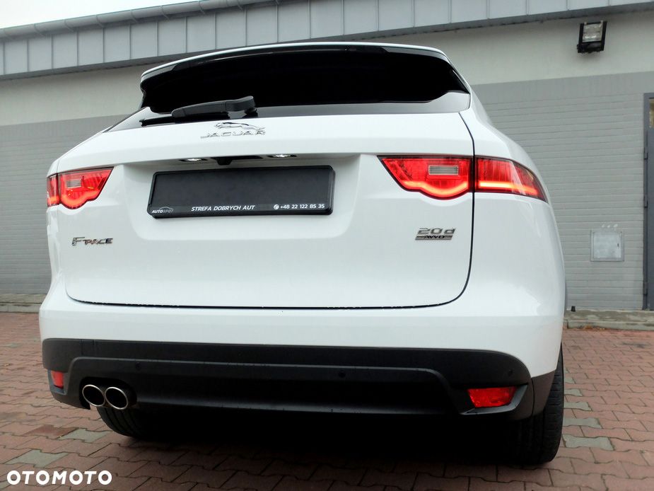 Jaguar F-Pace 2.0 i4D AWD Prestige - 12