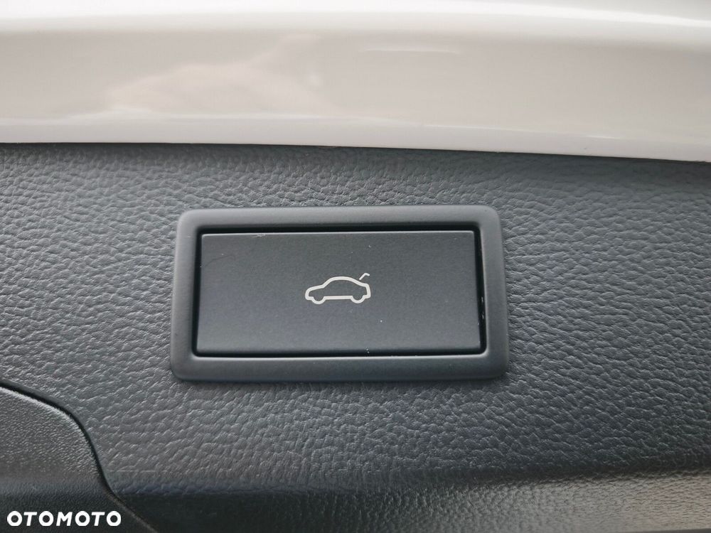 Volkswagen Passat Variant - 12