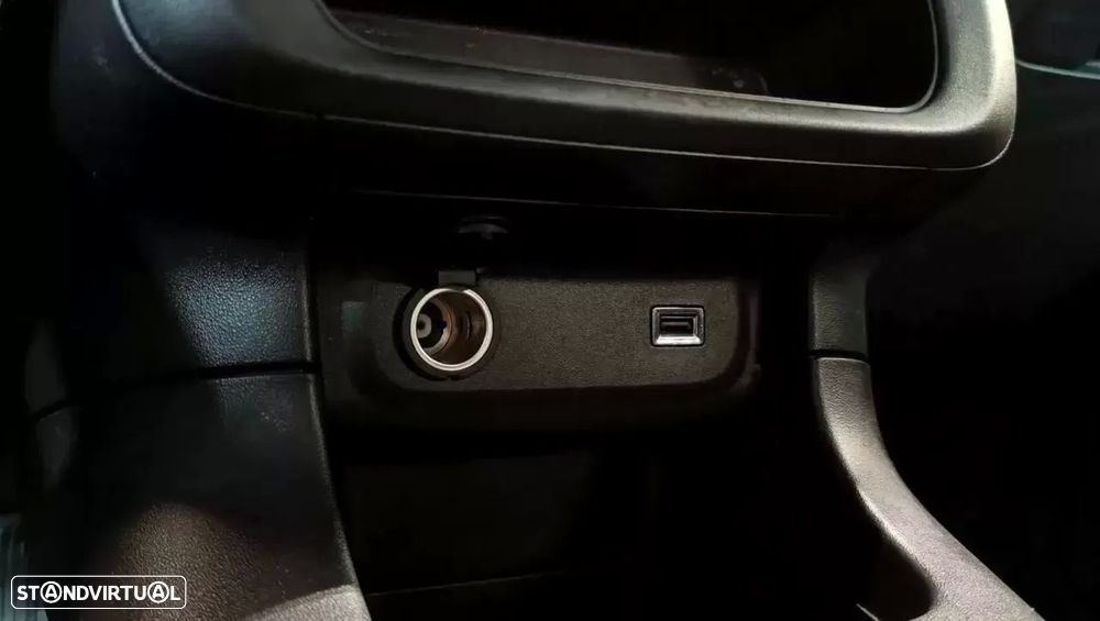 Citroën C3 1.2 PureTech Shine - 32