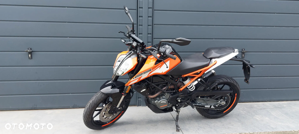 KTM Duke