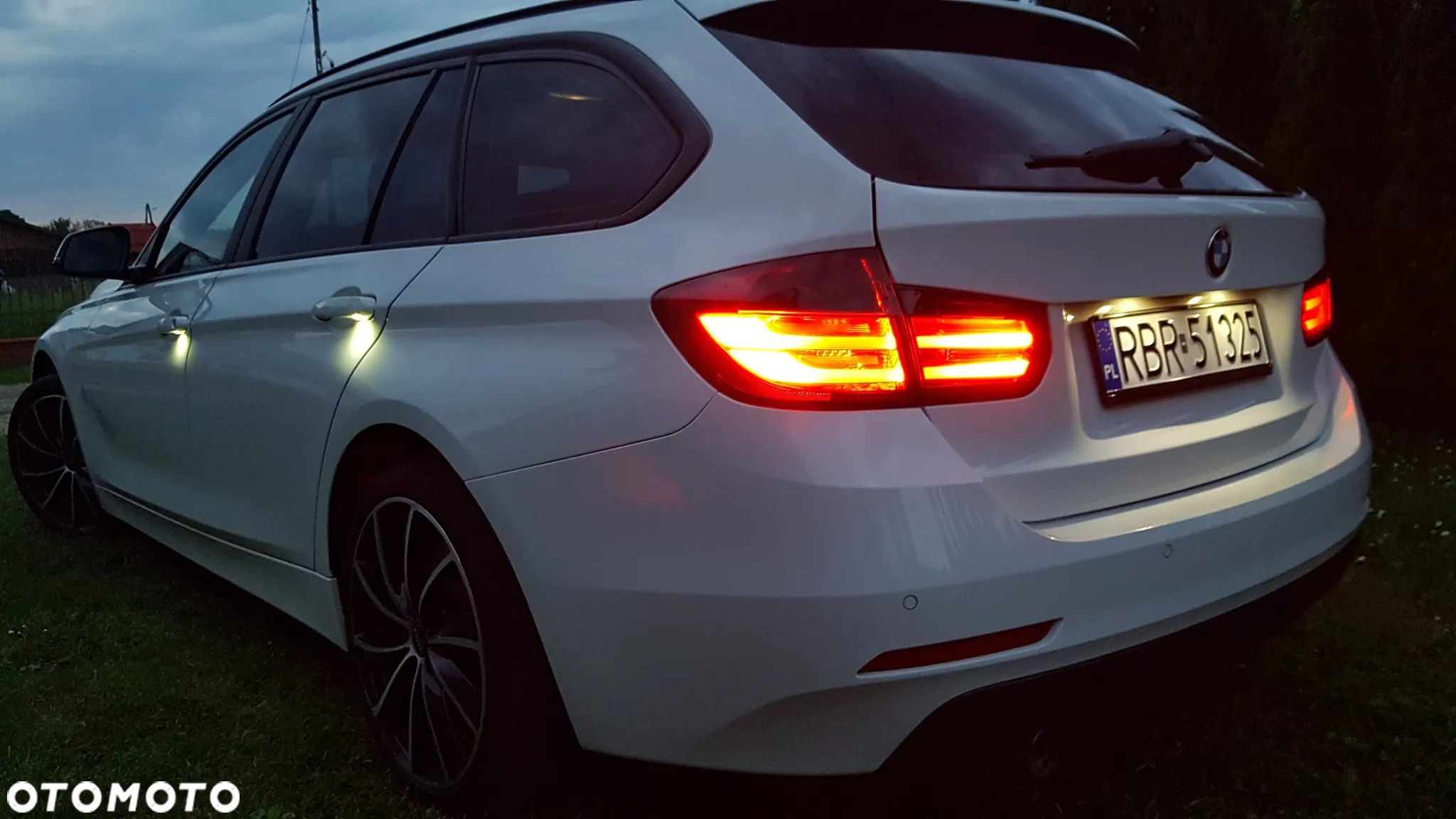 BMW Seria 3 320d - 16