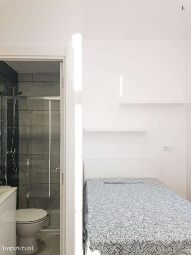 Estúdio - localizado em Alta Universitária Coimbra - Grande imagem: 2/7