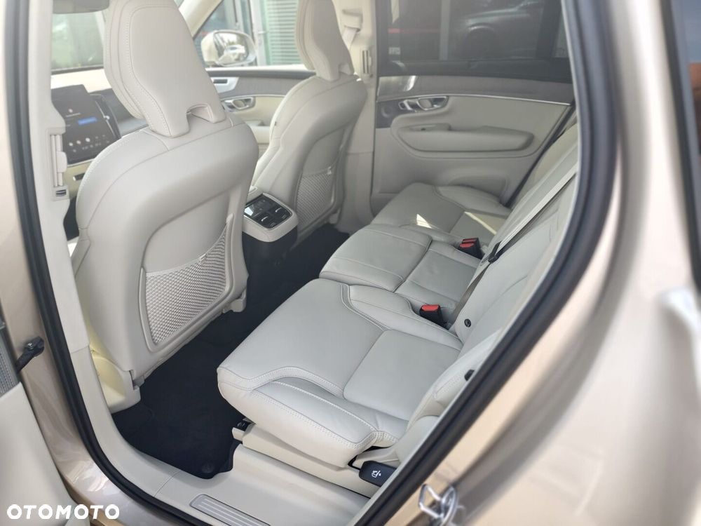 Volvo XC 90 - 29