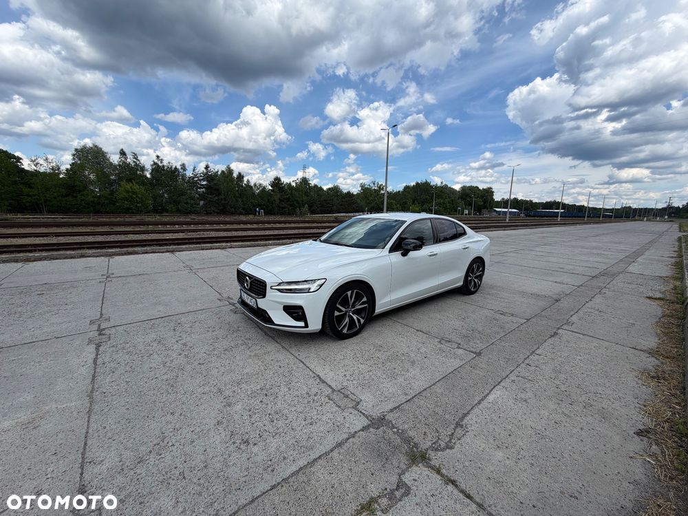 Volvo S60 B4 B R-Design - 1