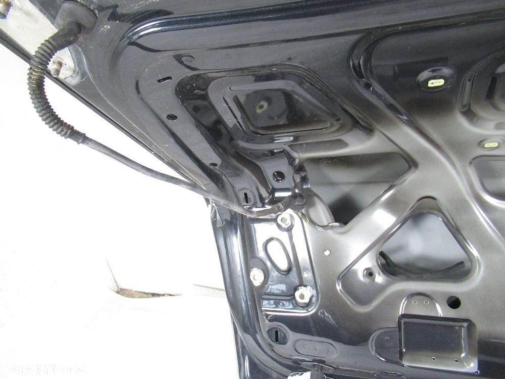 KLAPA BAGAZNIKA AUDI A8 D3 LZ9W - 3
