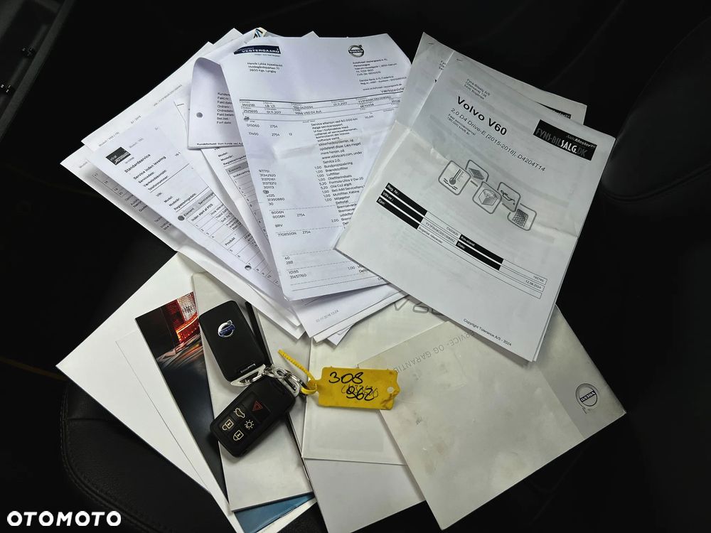 Volvo V60 D4 Drive-E Momentum - 36