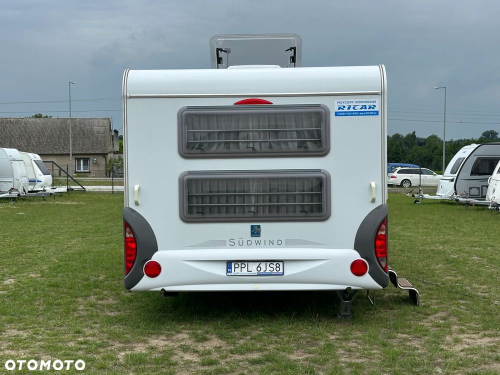 KNAUS 500 SUDWIND z napędem, markizą i łóżkami piętrowymi- 6os. - 2