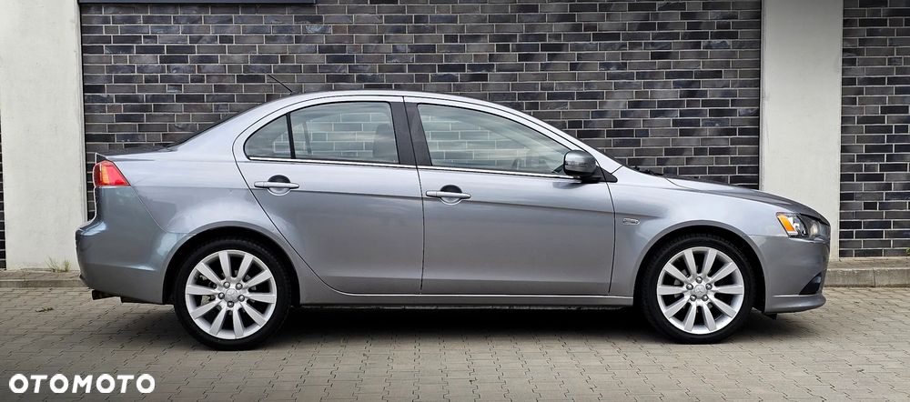 Mitsubishi Lancer 1.6 Intense - 3