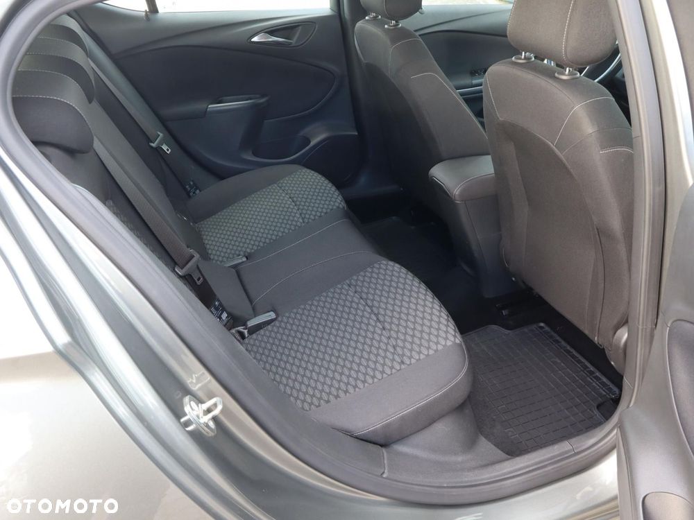 Opel Astra 1.4 T Enjoy - 8