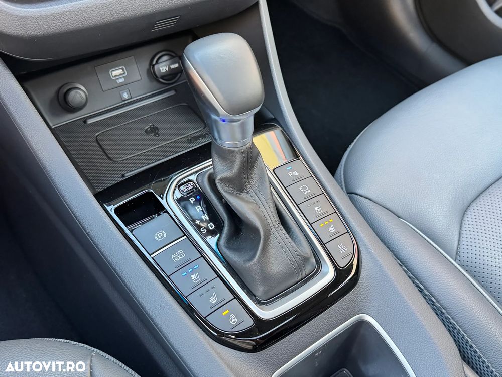 Hyundai IONIQ Plug-in-Hybrid 1.6 GDI Premium - 11