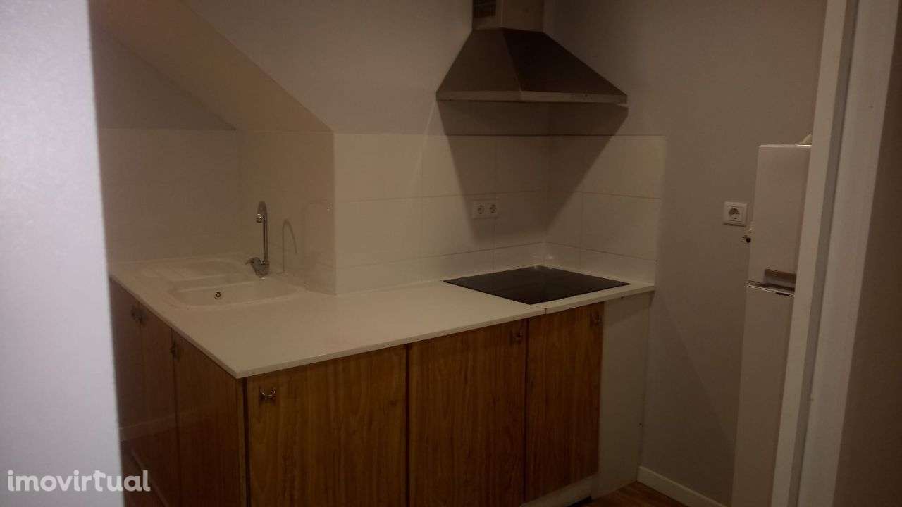 Prédio no centro histórico de Guimarães - Grande imagem: 2/10