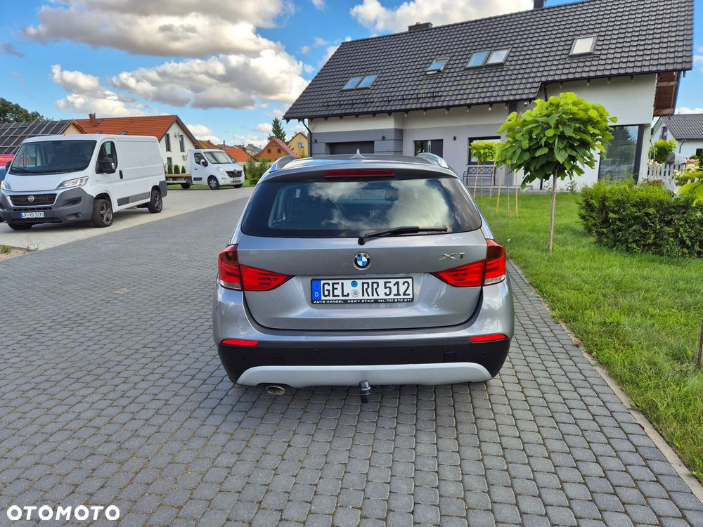 BMW X1 xDrive18d - 17