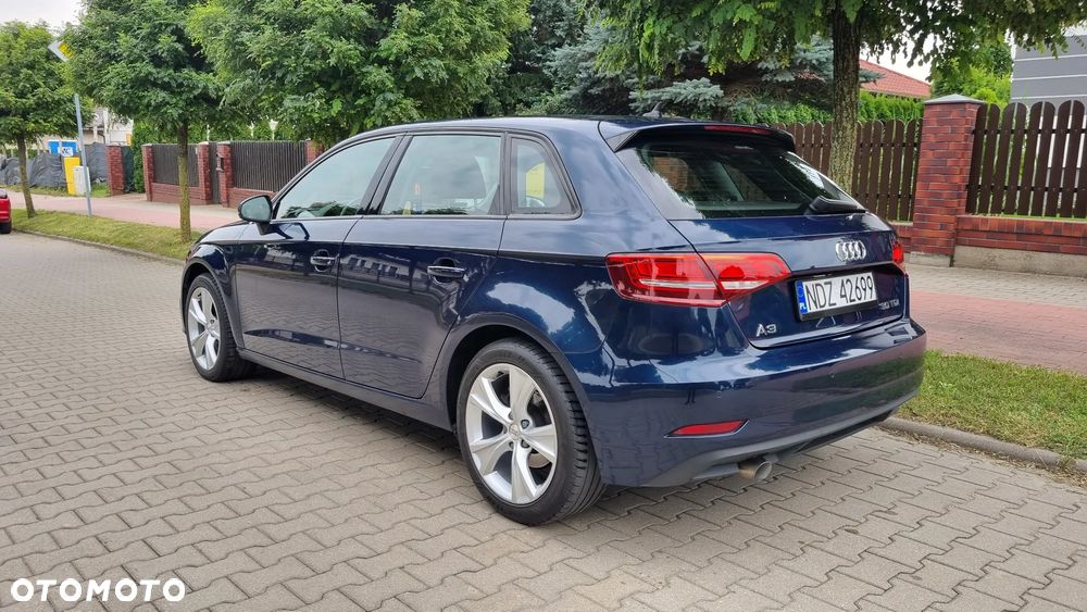 Audi A3 Sportback 30 TDI S tronic - 4