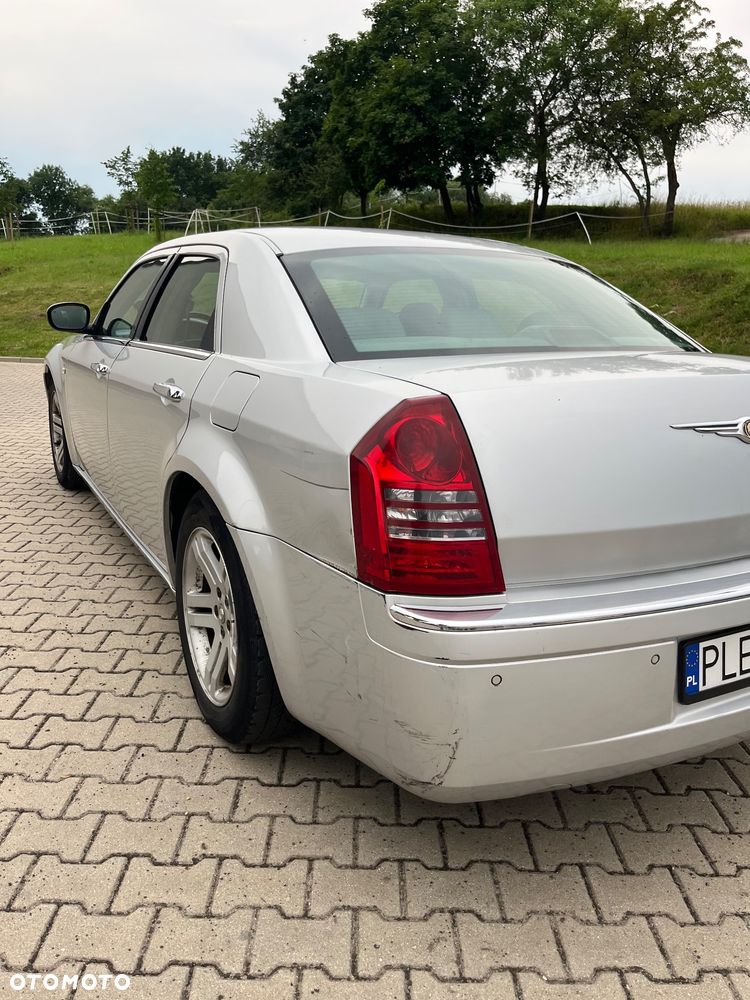 Chrysler 300C - 15