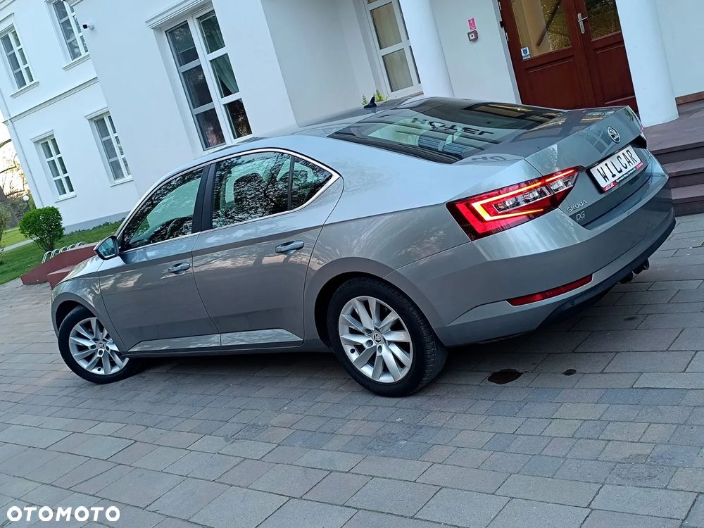 Skoda Superb 1.4 TSI ACT DSG Ambition - 12