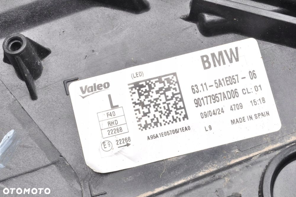 BMW 1 F40 LAMPA LEWA PRZEDNIA LEWY PRZÓD UK 5A1E057 - 16