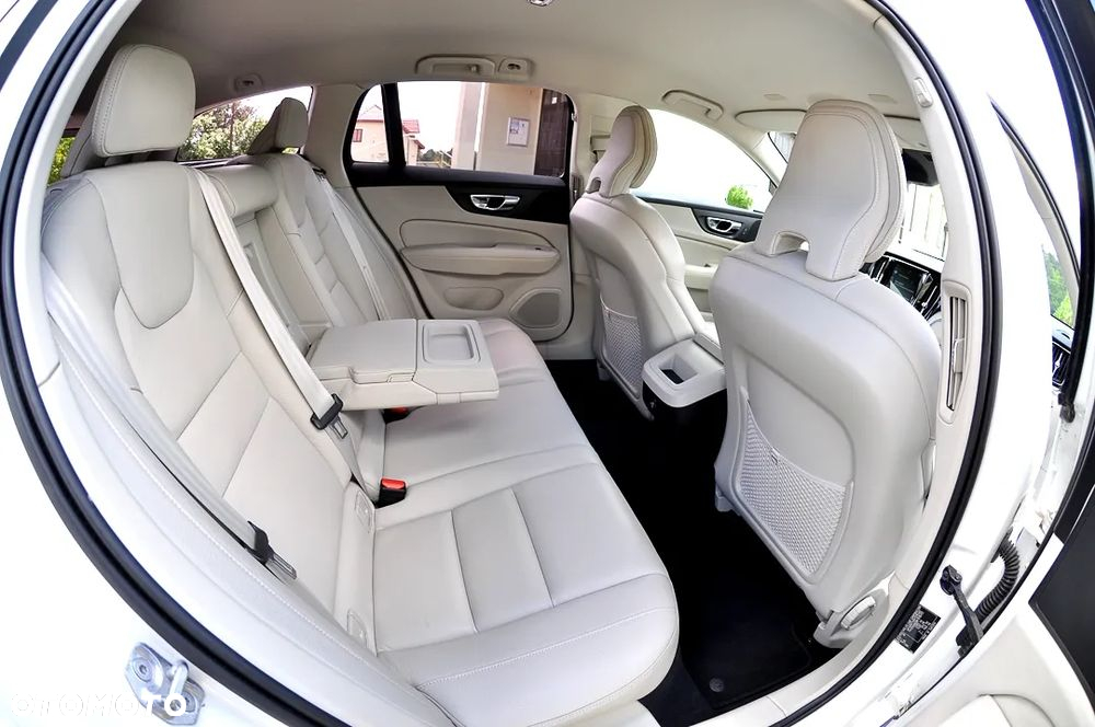 Volvo V60 D4 Inscription - 27