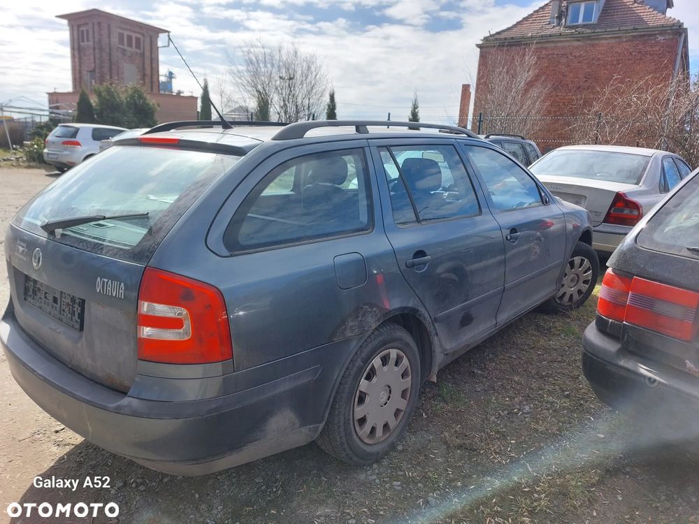 Zderzak SKODA OCTAVIA II 1,6B 06R. maska,lampy,drzwi,klapa..... - 4