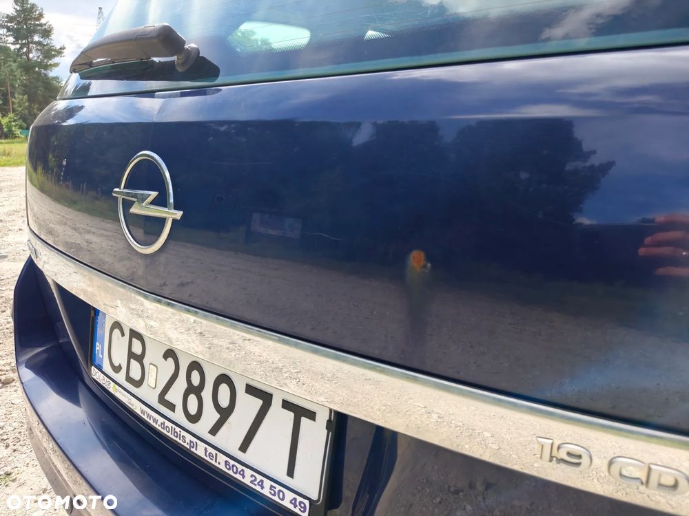 Opel Astra 1.9 CDTI Cosmo - 16