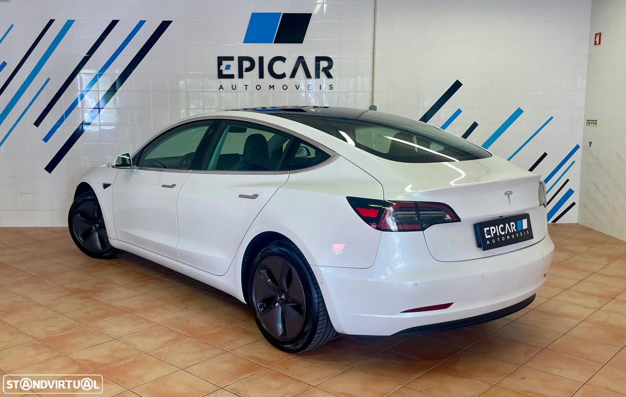 Tesla Model 3 Standard Range Plus RWD - 11