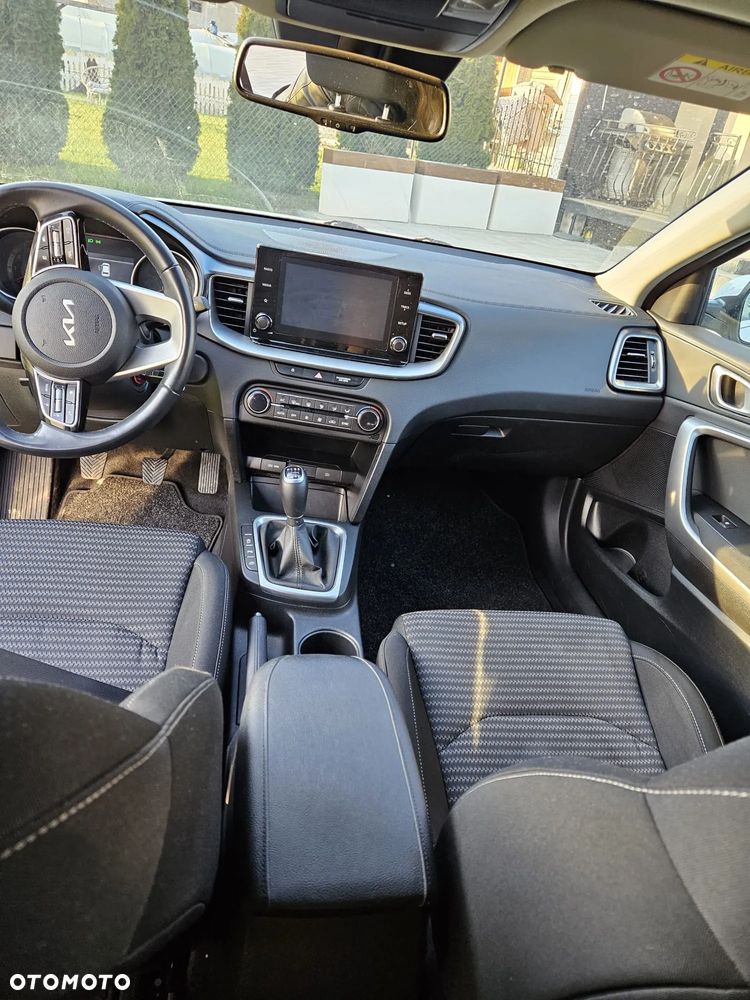 Kia Ceed 1.0 T-GDI ISG Dream Team Edition - 14