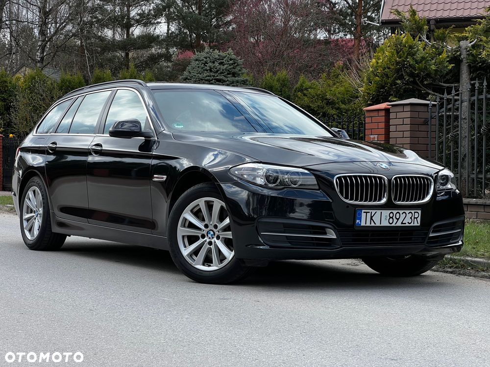 BMW Seria 5 525d xDrive Sport-Aut - 9