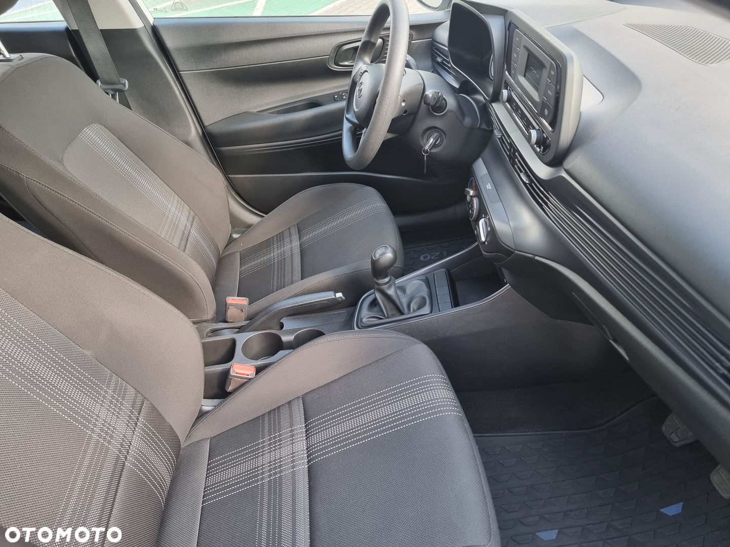 Hyundai i20 1.2 Pure - 17