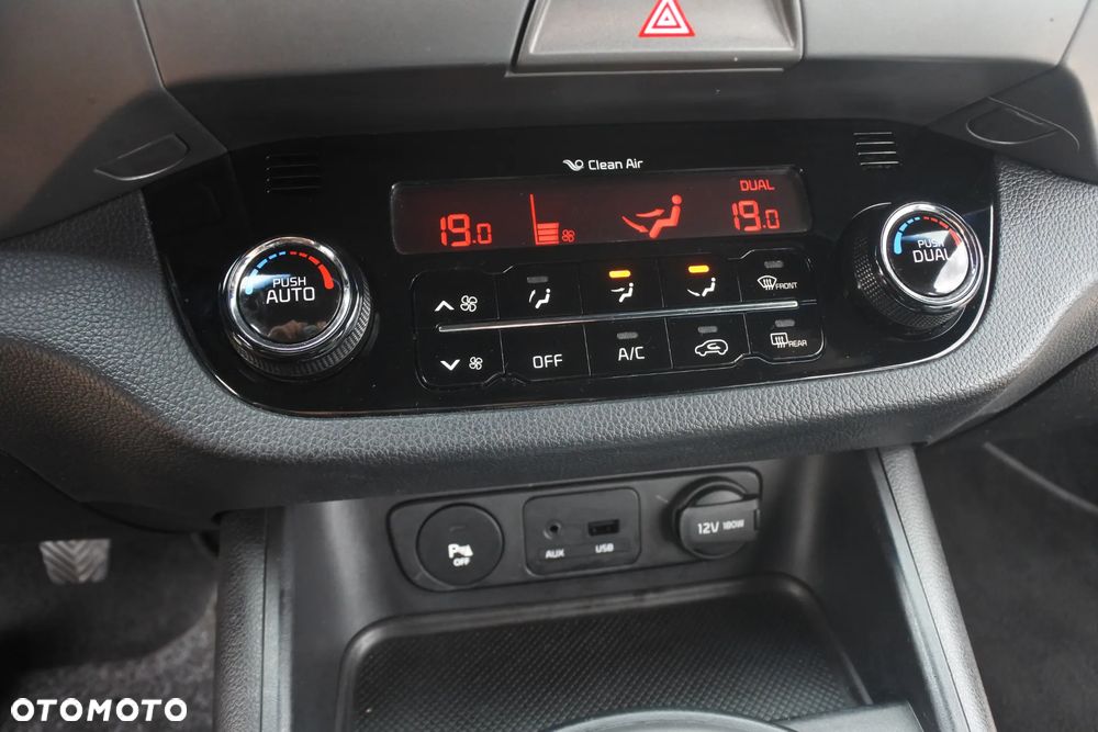 Kia Sportage 1.7 CRDI 2WD Vision - 17