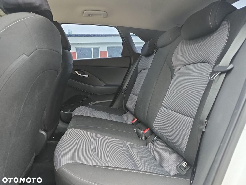 Hyundai i30 1.5 DPI Comfort - 23