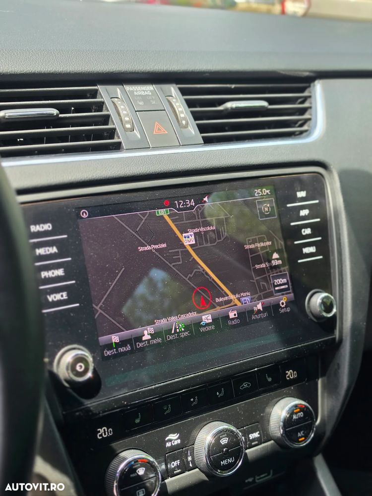 Skoda Octavia 1.6 TDI DSG Style - 11