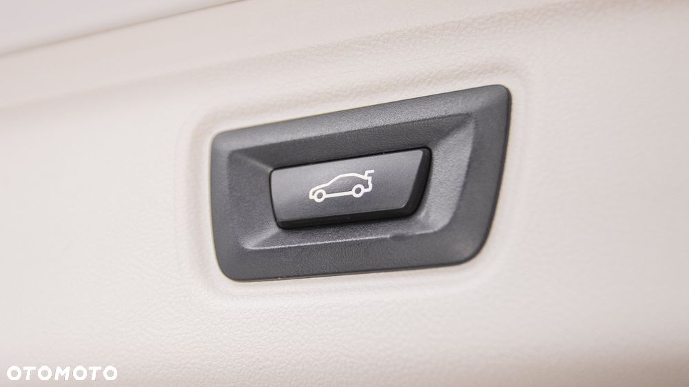 BMW Seria 3 318i Advantage sport - 30